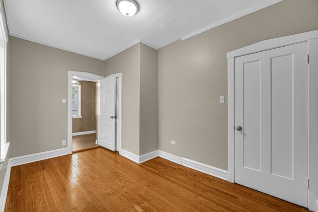 5527 W Potomac Avenue, Chicago, IL 60651