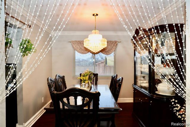 4274 Dickson Drive, Sterling Heights, MI 48310