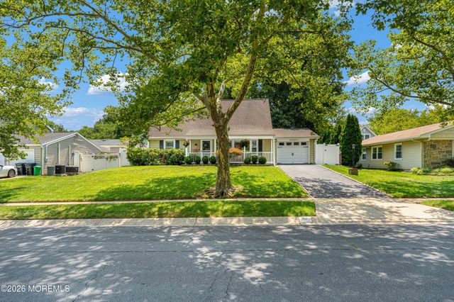 80 Ivy Hill Drive, Matawan, NJ 07747