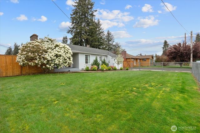 221 Tamarack Avenue, Everett, WA 98203