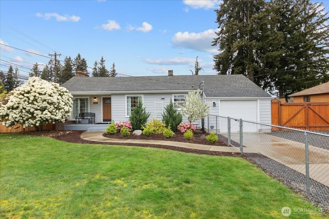 221 Tamarack Avenue, Everett, WA 98203
