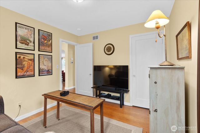 221 Tamarack Avenue, Everett, WA 98203