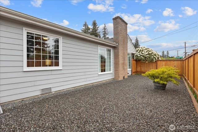 221 Tamarack Avenue, Everett, WA 98203