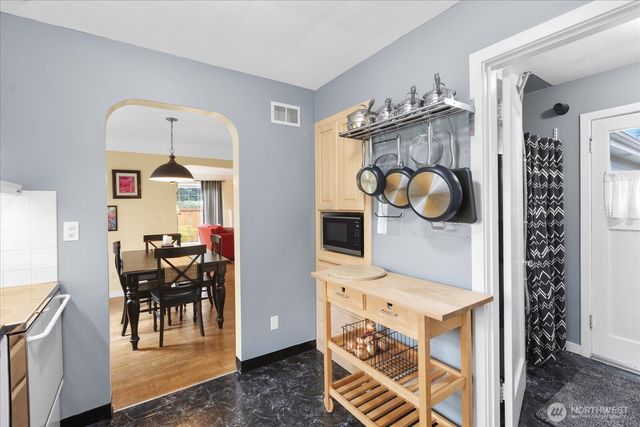 221 Tamarack Avenue, Everett, WA 98203