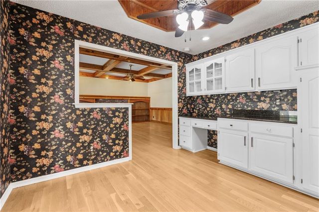 11600 W 156th Terrace, Overland Park, KS 66221