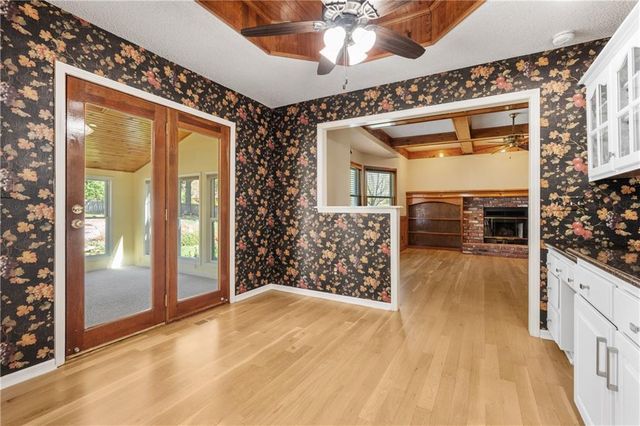 11600 W 156th Terrace, Overland Park, KS 66221