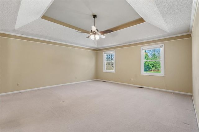 11600 W 156th Terrace, Overland Park, KS 66221