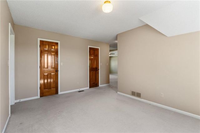 11600 W 156th Terrace, Overland Park, KS 66221