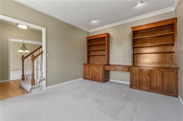 11600 W 156th Terrace, Overland Park, KS 66221