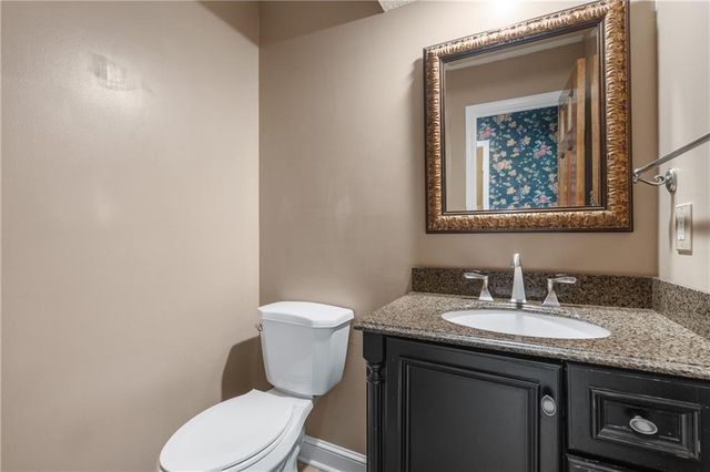 11600 W 156th Terrace, Overland Park, KS 66221