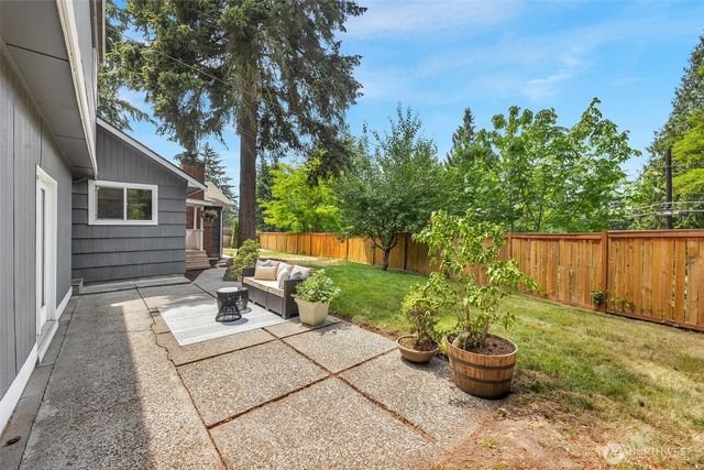 17806 83rd Place NE, Kenmore, WA 98028