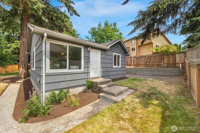 17806 83rd Place NE, Kenmore, WA 98028