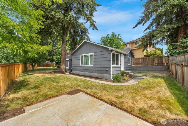 17806 83rd Place NE, Kenmore, WA 98028