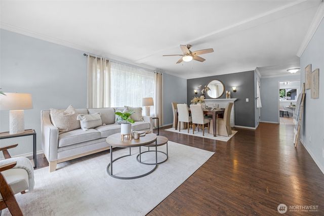 17806 83rd Place NE, Kenmore, WA 98028