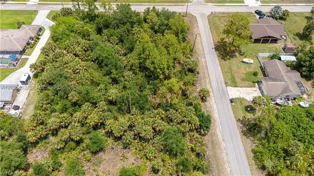 521 Clayton Avenue, Lehigh Acres, FL 33972