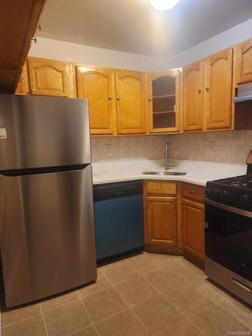 94-86 218th Street 1st Floor, Queens Village, NY 11428