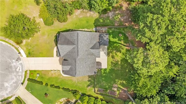 105 Birdsong Court, Aberdeen, NC 28315