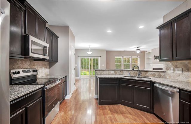 105 Birdsong Court, Aberdeen, NC 28315