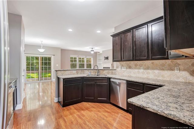 105 Birdsong Court, Aberdeen, NC 28315