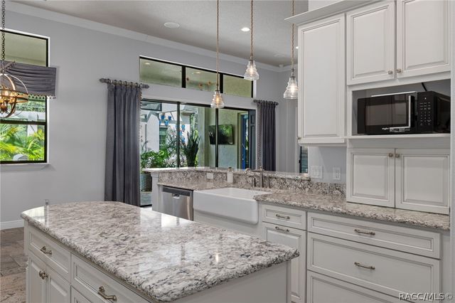 1118 N Hunt Club Drive, Hernando, FL 34442