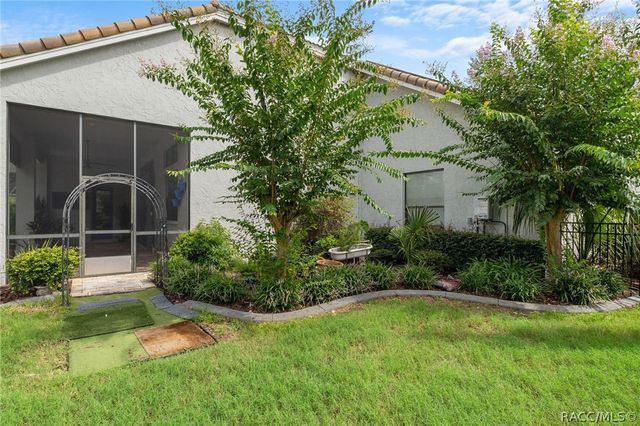 1118 N Hunt Club Drive, Hernando, FL 34442