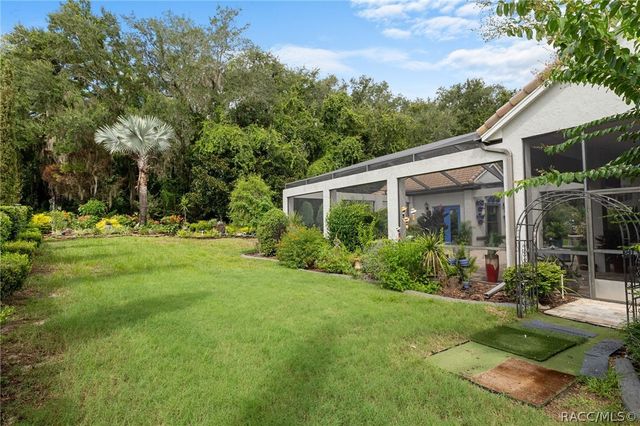 1118 N Hunt Club Drive, Hernando, FL 34442