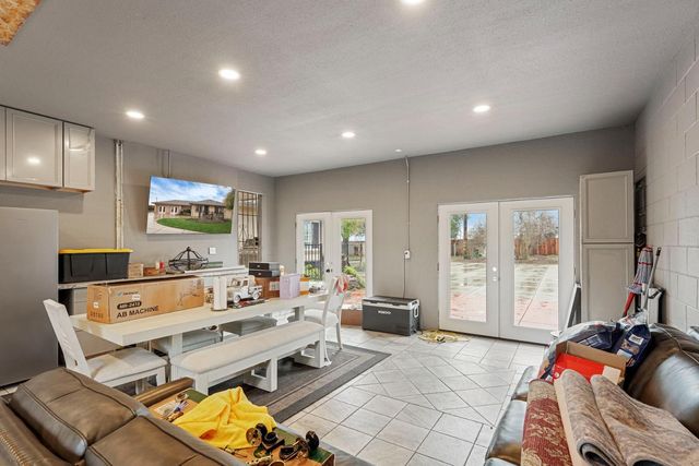 2948 E Woodbridge Rd, Acampo, CA 95220