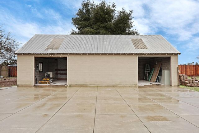 2948 E Woodbridge Rd, Acampo, CA 95220