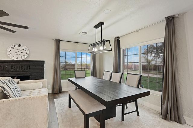 2948 E Woodbridge Rd, Acampo, CA 95220