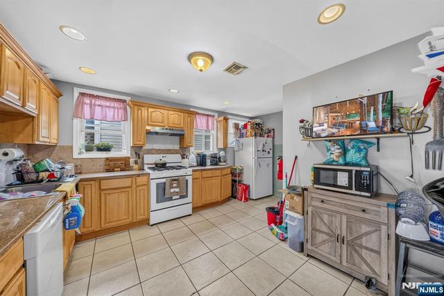 114-116 Peck Avenue, Newark, NJ 07107