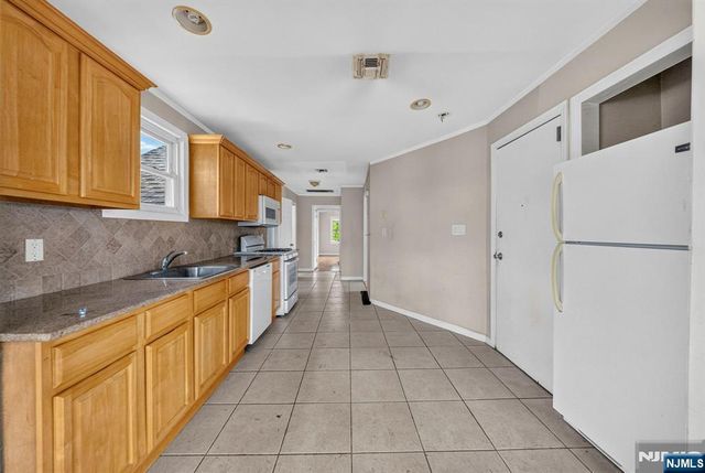114-116 Peck Avenue, Newark, NJ 07107