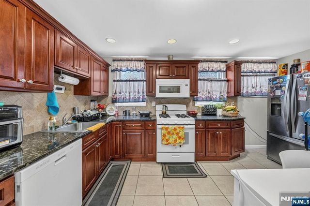 114-116 Peck Avenue, Newark, NJ 07107