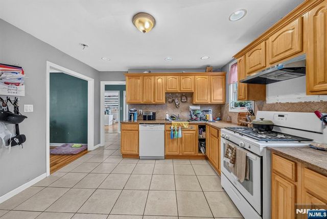 114-116 Peck Avenue, Newark, NJ 07107