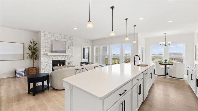 20925 W 188th Terrace, Spring Hill, KS 66083