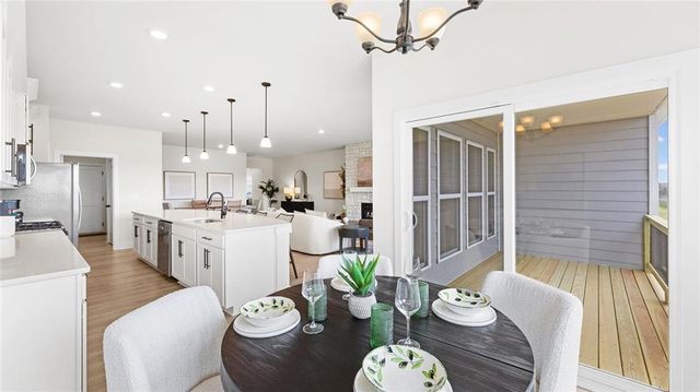 20925 W 188th Terrace, Spring Hill, KS 66083