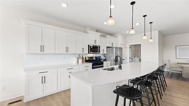 20925 W 188th Terrace, Spring Hill, KS 66083