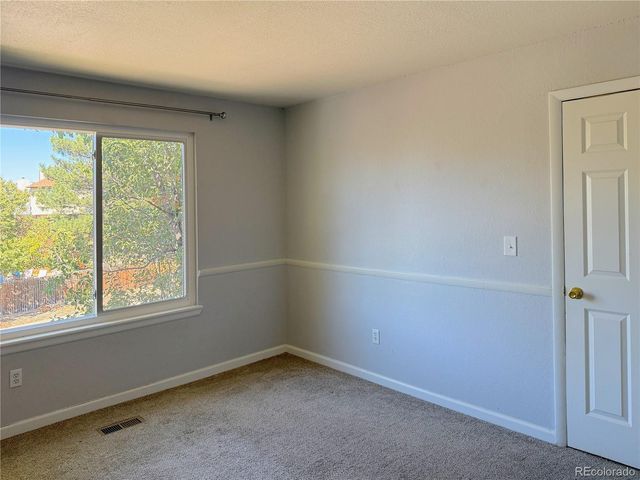 19292 E Nassau Drive, Aurora, CO 80013