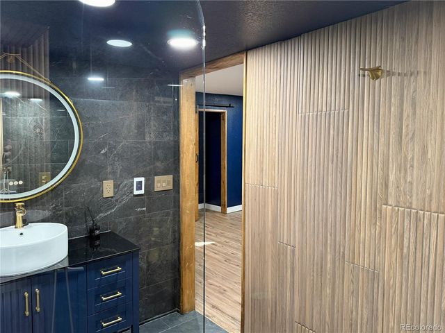 19292 E Nassau Drive, Aurora, CO 80013