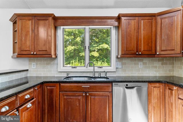 12 OAK PL, Princeton, NJ 08540