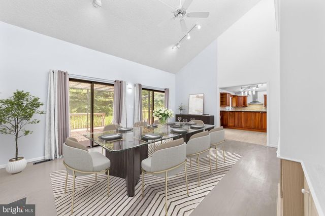 12 OAK PL, Princeton, NJ 08540