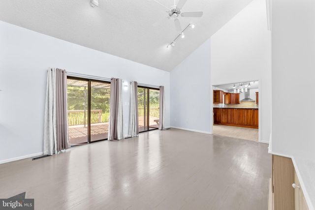 12 OAK PL, Princeton, NJ 08540