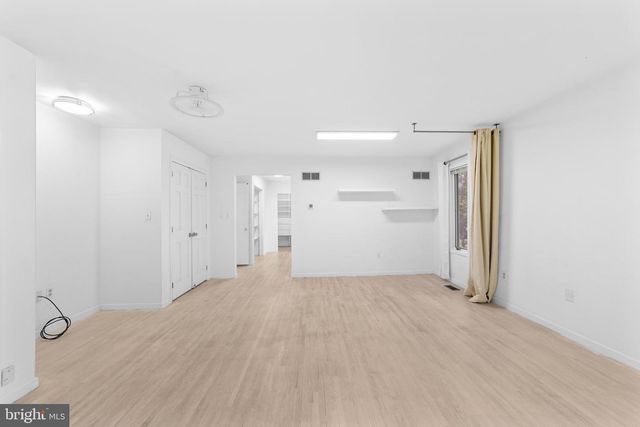 12 OAK PL, Princeton, NJ 08540