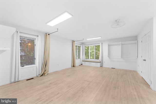 12 OAK PL, Princeton, NJ 08540