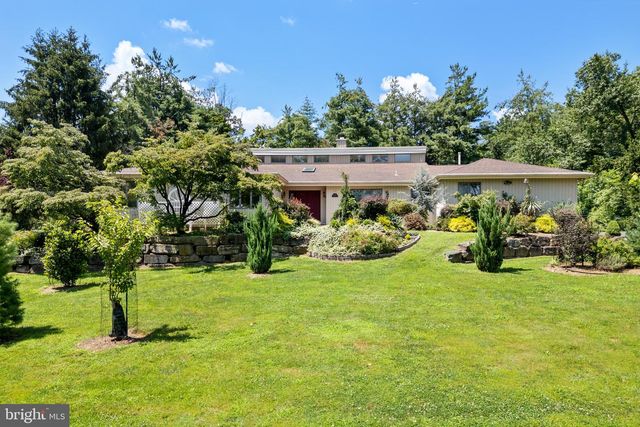 12 OAK PL, Princeton, NJ 08540