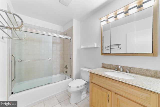 12 OAK PL, Princeton, NJ 08540