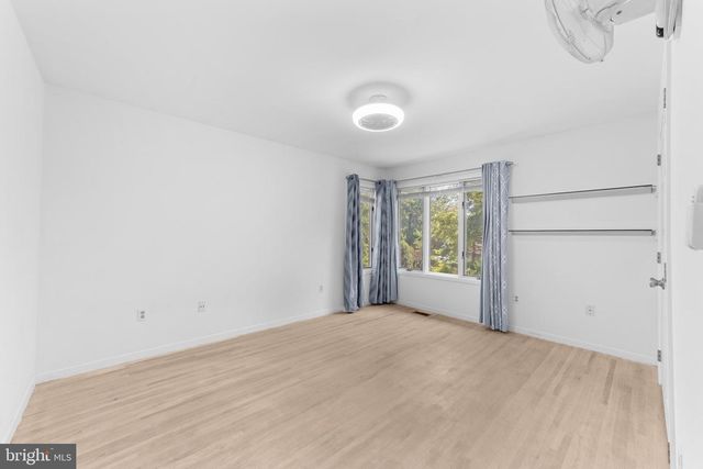 12 OAK PL, Princeton, NJ 08540