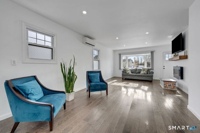 198 Castle Avenue, Fairfield, CT 06825