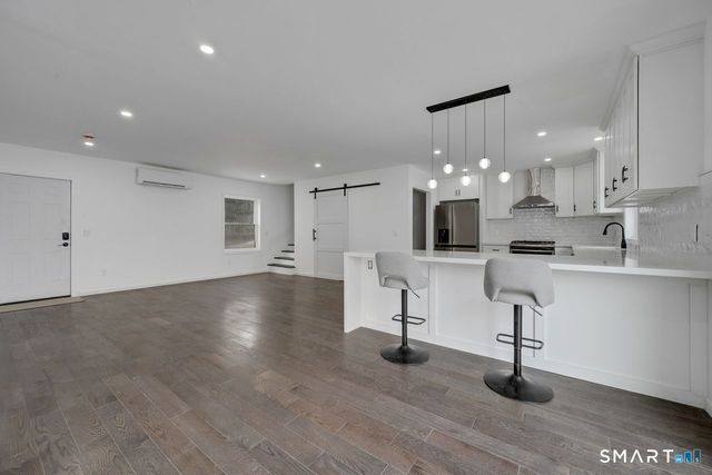 198 Castle Avenue, Fairfield, CT 06825