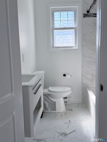 198 Castle Avenue, Fairfield, CT 06825