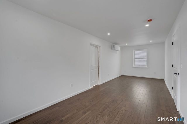 198 Castle Avenue, Fairfield, CT 06825